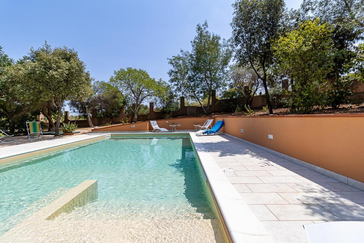 Villa Caterina La Maddalena  Eksteriør billede